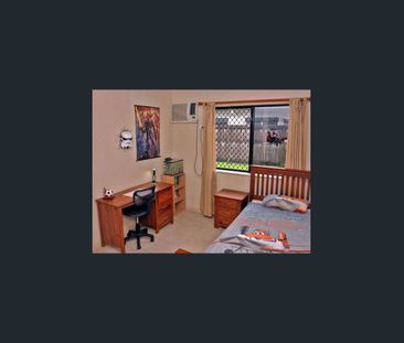 Spacious Redlynch Family Home - Photo 3