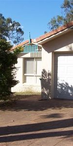 EASY LIVING STARTS HERE - COMFORT AND CONVENIENCE AT 84B BOLES STREET - Photo 4