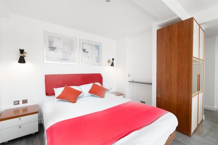 ROLAND GARDENS, SW7, London - Photo 5