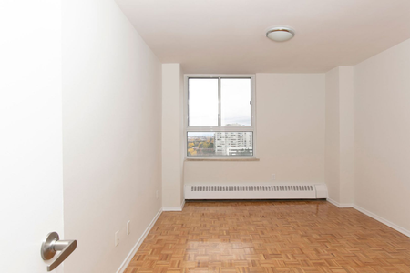 For Lease - 6200 Bathurst Street Unit# 1102, Toronto, Ontario - Photo 4