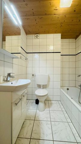 Helle 3.5-Zimmer Maisonette Wohnung auf zwei Etagen mit 2 Bädern und Parkplatz - Photo 5