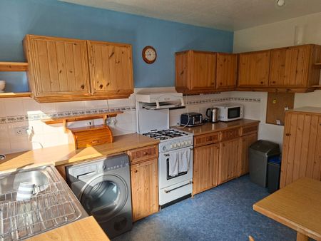 2 bedroom terraced house to rent - Photo 3