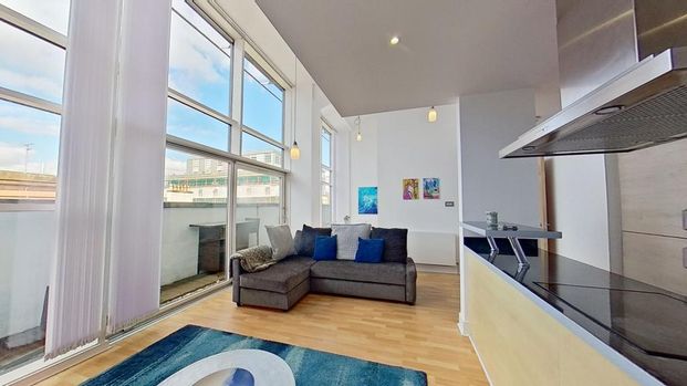 2 bedroom flat to rent - Photo 1