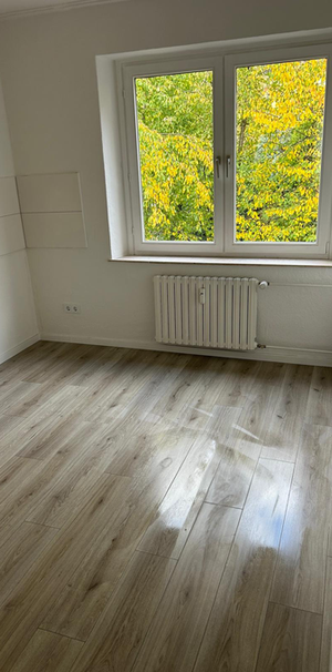 Moderne 2-Zimmer-Wohnung mit großer Küche! - Photo 1