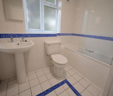 2 Bedroom Apartment To Let - Photo 5