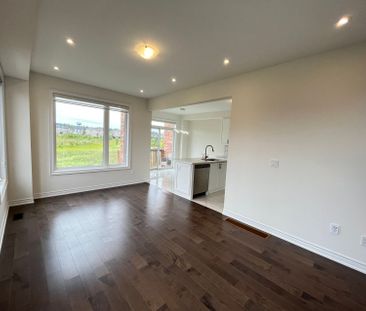 For Lease - 24 Stubbs Lane, Aurora, Ontario - Photo 1