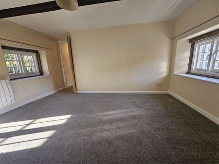 A recently refurbished one bedroom house situated within a courtyard development on the Naworth Castle Estate - Photo 5