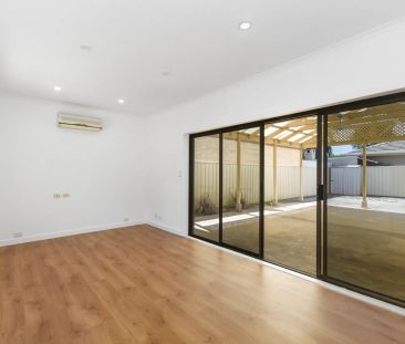 3-Bedroom Home with Large Outdoor Entertaining Area - Photo 2