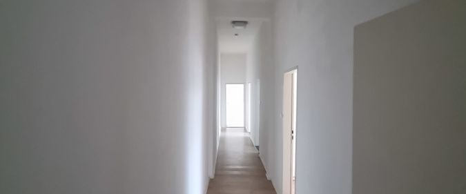 Attraktive 4-Zimmer-Wohnung mit Balkon –Bezugsfrei ab September! Ideal für Wohnungsgemeinschaften! - Photo 1