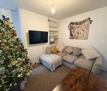 2 bedroom terraced house to rent - Photo 1