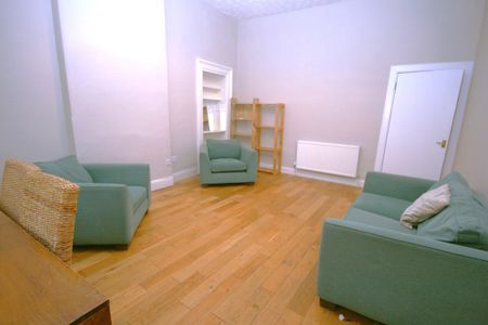 Willowbank Crescent, 3 Bed Furnished Apartment, Woodlands – Available 16/02/2026 - Photo 2