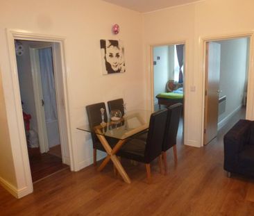 2 bedroom flat to rent - Photo 1