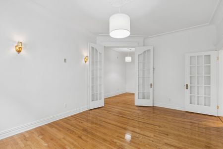 2090 Rue Sherbrooke O., Montréal (Ville-Marie), QC H3H - Photo 3