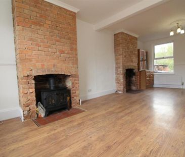 3 bedroom terraced house to rent - Photo 1