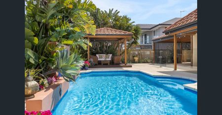 Spacious Family Living in a Quiet Mindarie Cul-de-Sac - Photo 3