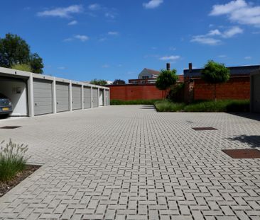 Appartement met 1 slaapkamer, terras en garage. - Photo 3