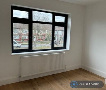 4 bedroom terraced house to rent - Photo 4