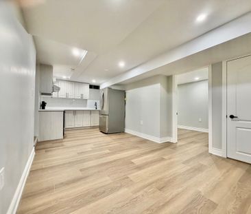 For Lease - 5886 Shelford Terrace, Mississauga, Ontario - Photo 6