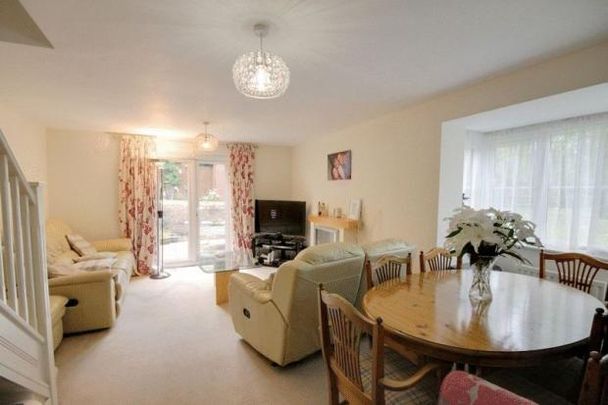 2 bedroom terraced house to rent - Photo 1