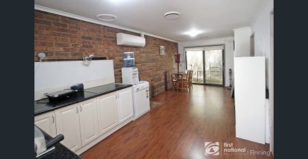 Comfort & Convenience in the Heart of Cranbourne - Photo 5