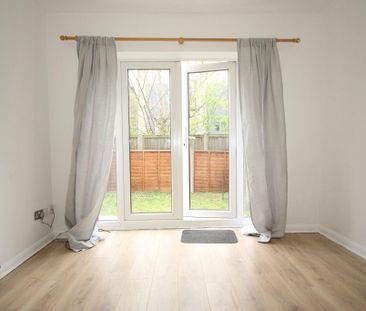 1 bedroom flat to rent - Photo 6