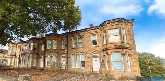 Highfields Road, Highfields, Huddersfield, HD1 - Photo 2