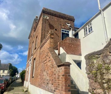 4 bedroom terraced house to rent - Photo 5