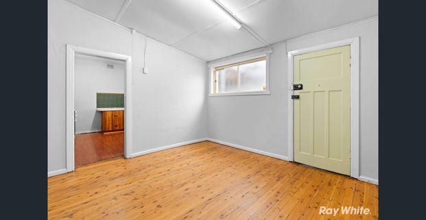 Ideal Location & Charm - Photo 1