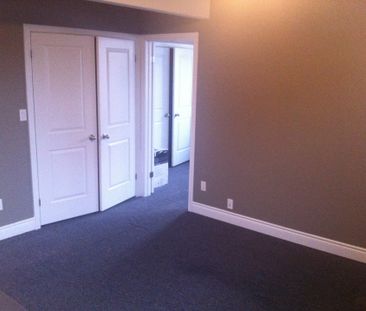 950 Oxford St E. - Photo 4