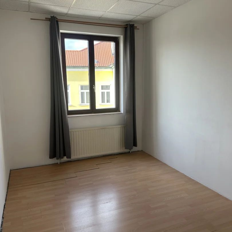 Sonnige Wohnung- Nähe Zentrum und dem Bahnhof- nur 16 Minuten mit der S-Bahn zur U6 - Photo 1