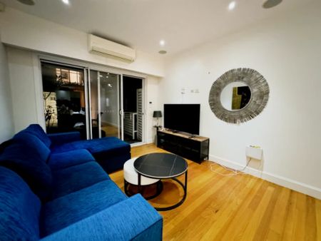 8 Portman St(OP), Sydney - Photo 3