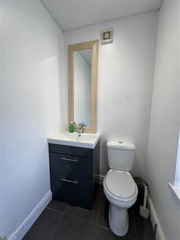 Flat 2, 4 Fitzroy Avenue, Belfast, BT7 1HW - Photo 5