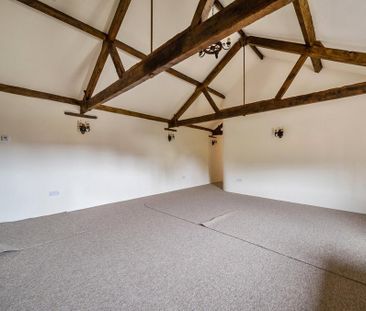 2 bedroom bungalow to rent - Photo 1