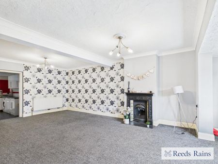 3 bedroom terraced house to rent - Photo 2