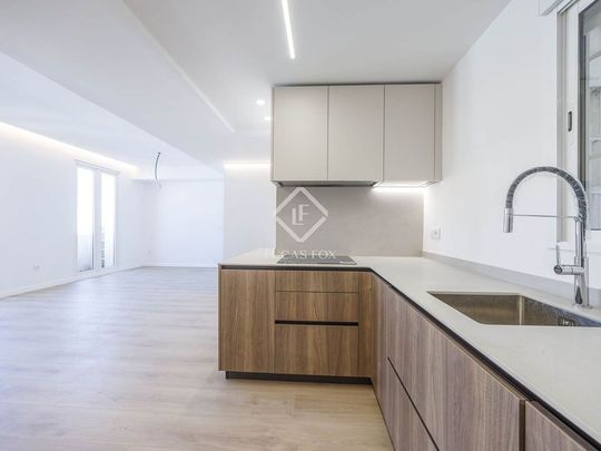 3 bedroom luxury Flat for rent in Valencia - Photo 1