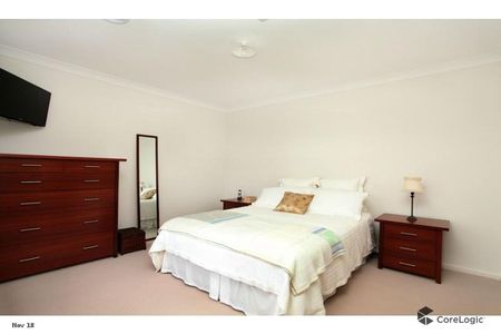 Three Bedroom Home! - Photo 2