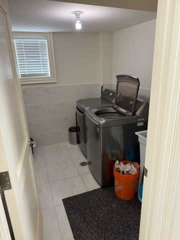 For Lease - 251 Floyd Avenue Unit# Lower Unit, Toronto, Ontario - Photo 3