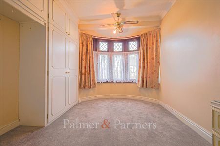 4 bedroom detached house to rent - Photo 5