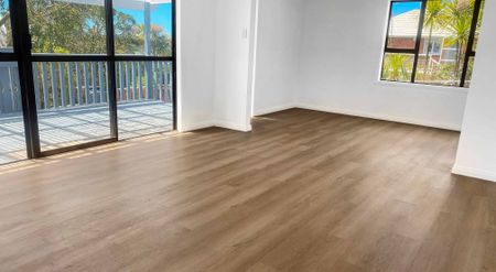 Hillsborough - 4 bedrooms plus huge rumpus - Photo 3