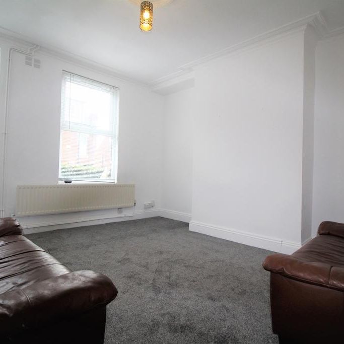 2 bedroom house to rent - Photo 1