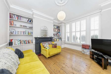 4 bedroom terraced house to rent - Photo 3