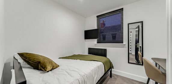 6 bedroom house to rent - Photo 2