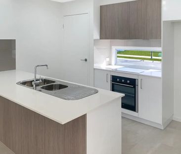 Modern Family Living with Comfort and Convenience in Nirimba - Photo 3