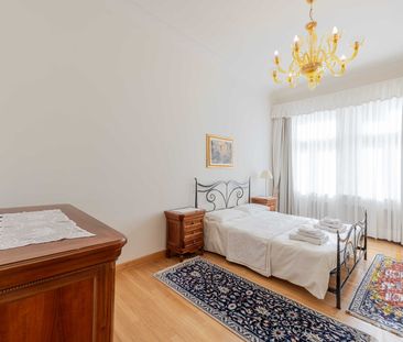 Apartment for rent, 4+kk - 3 bedrooms, 122m - Fotografie 3