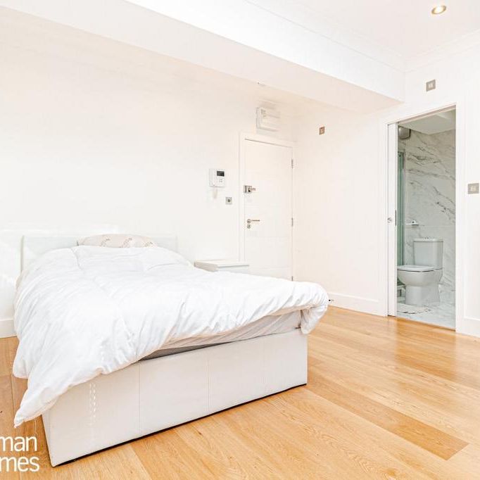 Studio to rent - Photo 1