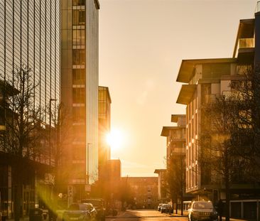 Riverside Quarter, SW18, London - Photo 3