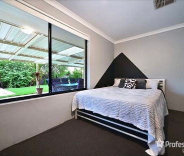 Banksia Grove - Photo 1