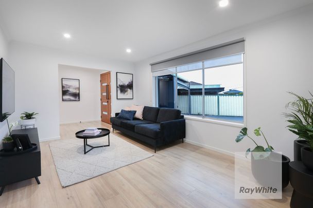 Beautifully Renovated & in a Lovely Position! - Photo 1