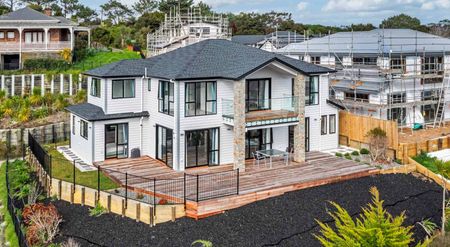 Greenhithe Residence - Photo 2