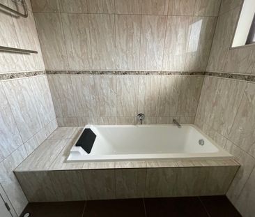 8a Tawa Crescent, Manurewa, Auckland - Photo 3